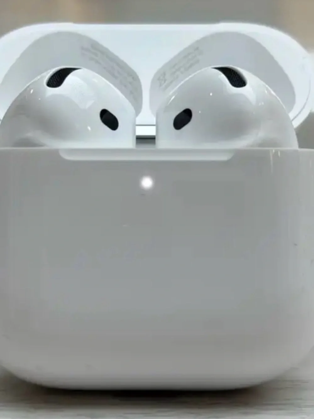 AirPods 4 with the option of Active Noise Cancellation. Powered by the H2 chip